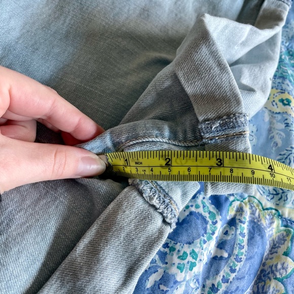 Garage Denim Shorts size 09 / 33inch waist distressed arctic blue - Picture 9 of 9